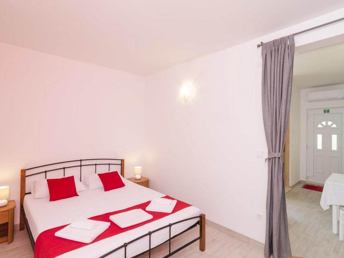 Apartments Matusko Саплунара Стая снимка